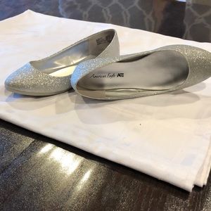 AMERICAN EAGLE FLATS